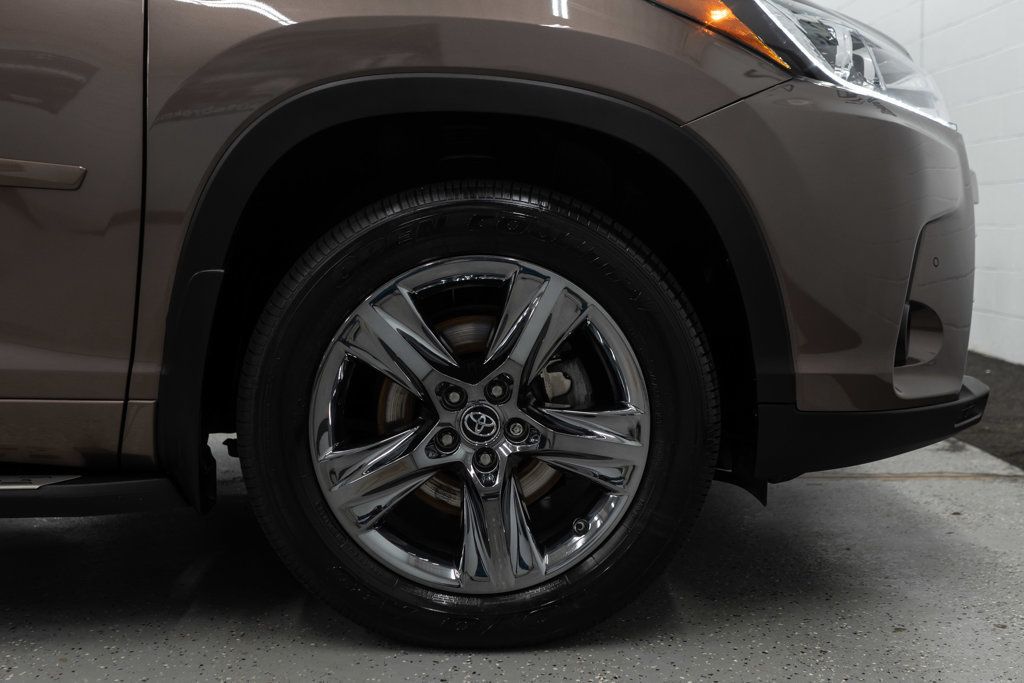 2019 Toyota Highlander Limited Platinum photo 40