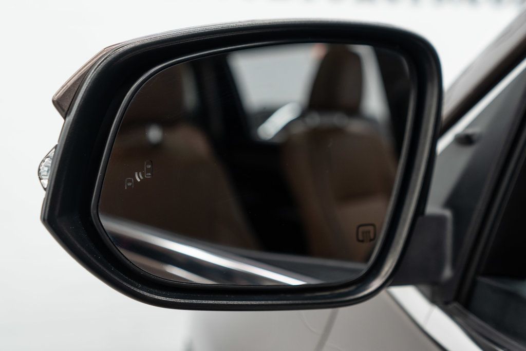 2019 Toyota Highlander Limited Platinum photo 49