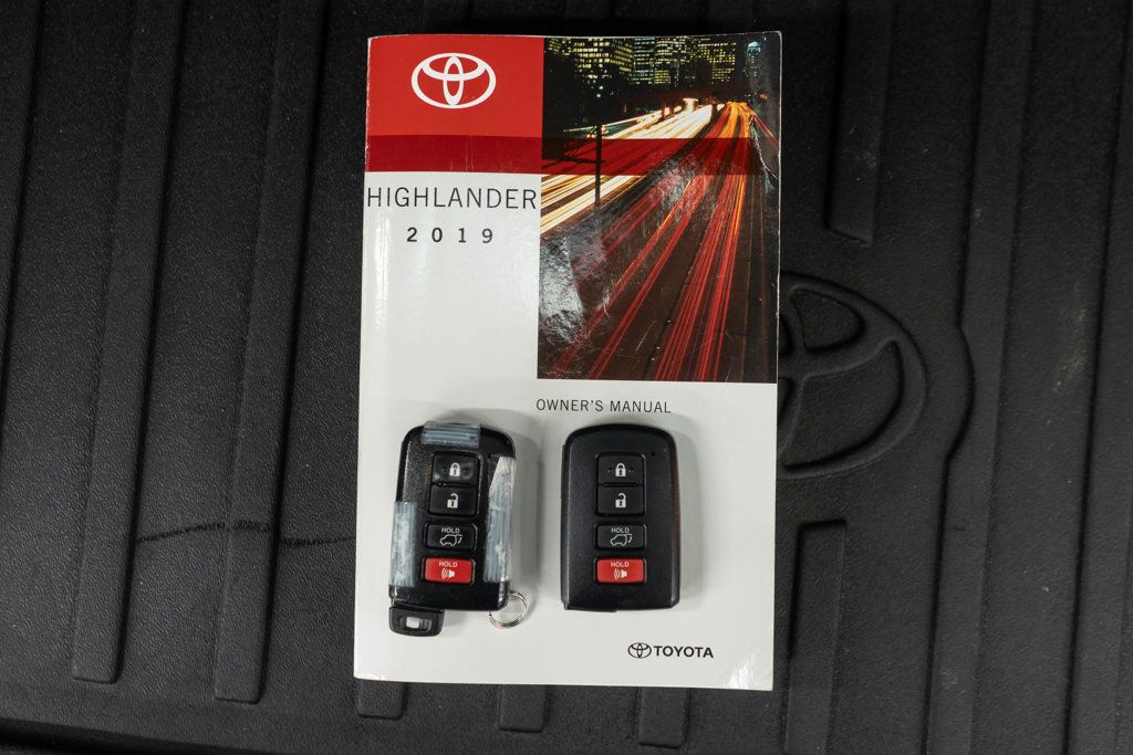 2019 Toyota Highlander Limited Platinum photo 53