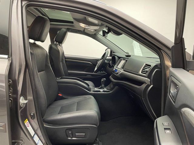 2019 Toyota Highlander Limited V6 AWD - 22996476 - 17