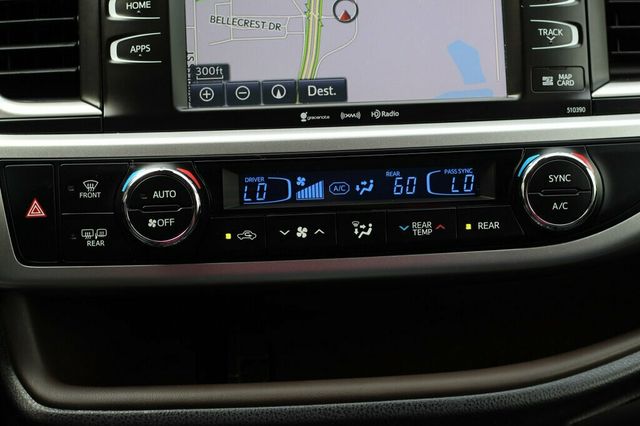 2019 Toyota Highlander ONE OWNER HYBRID XLE W/ LEATHER, MOOPNROOF - 23042607 - 17
