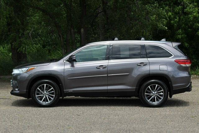 2019 Toyota Highlander ONE OWNER HYBRID XLE W/ LEATHER, MOOPNROOF - 23042607 - 19