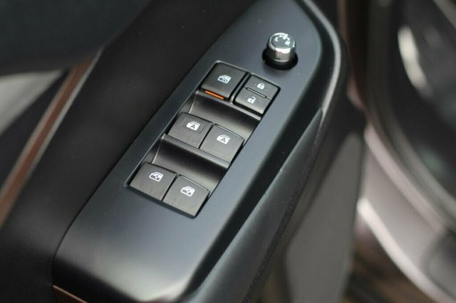 2019 Toyota Highlander ONE OWNER HYBRID XLE W/ LEATHER, MOOPNROOF - 23042607 - 22