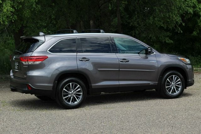 2019 Toyota Highlander ONE OWNER HYBRID XLE W/ LEATHER, MOOPNROOF - 23042607 - 2