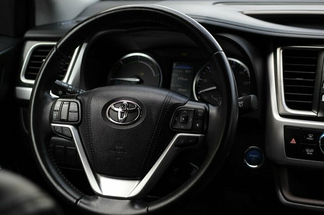 2019 Toyota Highlander ONE OWNER HYBRID XLE W/ LEATHER, MOOPNROOF - 23042607 - 31
