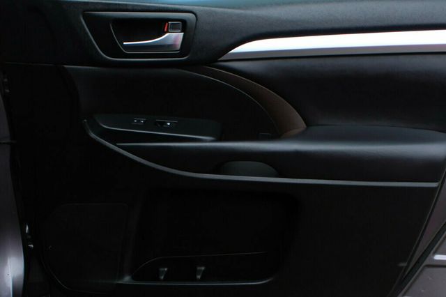 2019 Toyota Highlander ONE OWNER HYBRID XLE W/ LEATHER, MOOPNROOF - 23042607 - 5