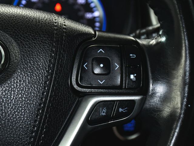 2019 Toyota Highlander SE - 23048143 - 28