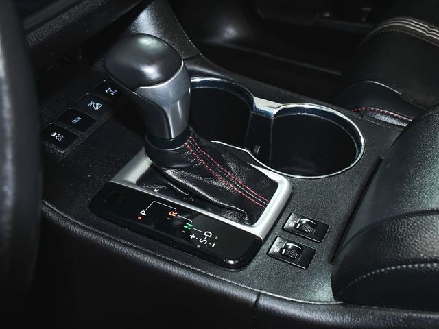 2019 Toyota Highlander SE - 23048143 - 33
