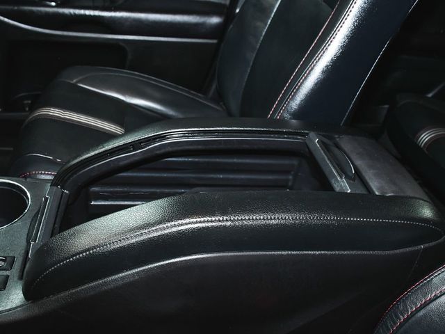 2019 Toyota Highlander SE - 23048143 - 35