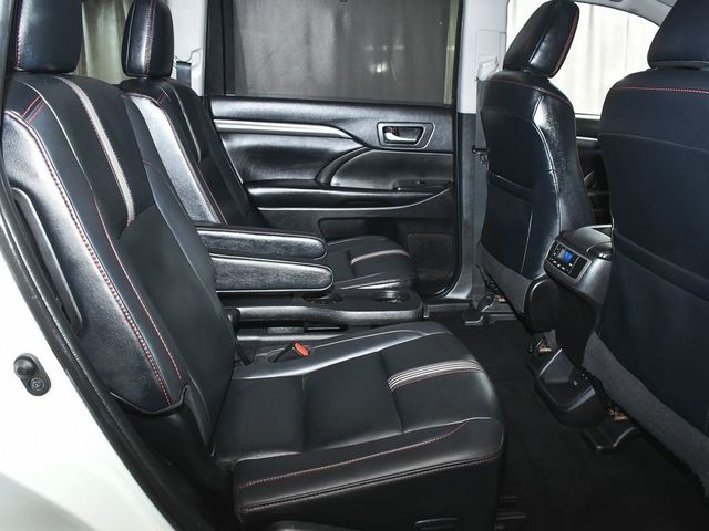 2019 Toyota Highlander SE - 23048143 - 43