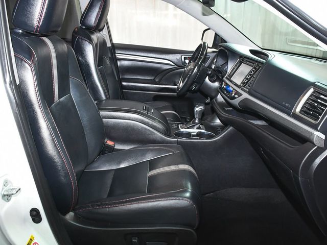 2019 Toyota Highlander SE - 23048143 - 51