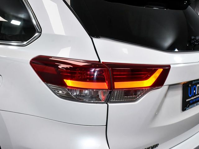 2019 Toyota Highlander SE - 23048143 - 74