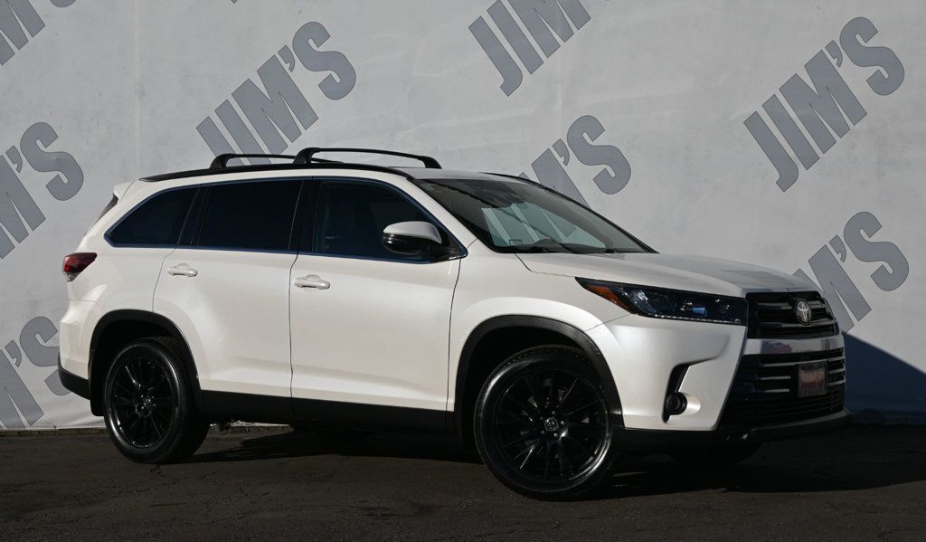 2019 Toyota Highlander SE XLE photo 2