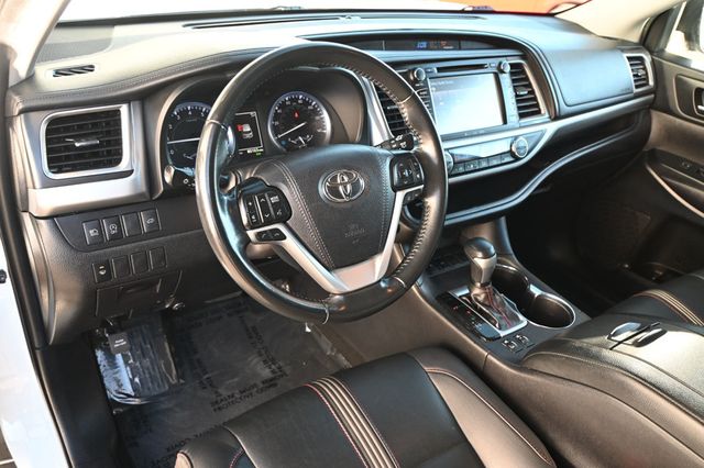 2019 Toyota Highlander SE Brand New Tires - 22951504 - 7