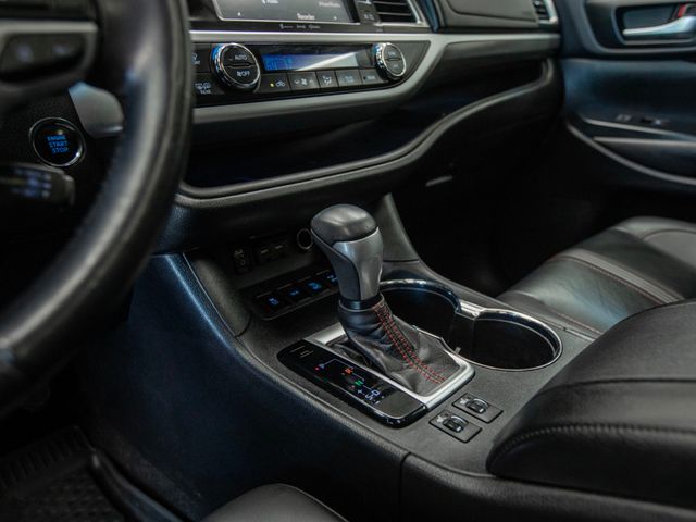 2019 Toyota Highlander SE V6 AWD - 23038094 - 22