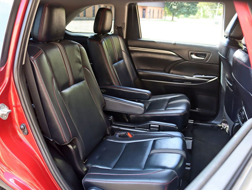 2019 Toyota Highlander SE V6 AWD - 23081012 - 20