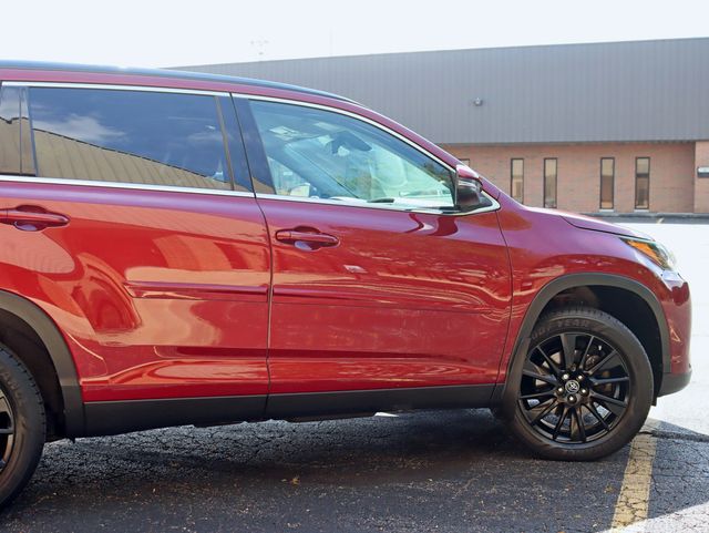 2019 Toyota Highlander SE V6 AWD - 23081012 - 3