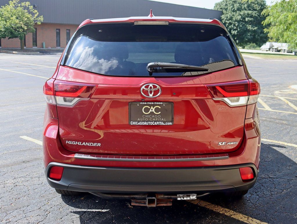 2019 Toyota Highlander SE V6 AWD - 23081012 - 5