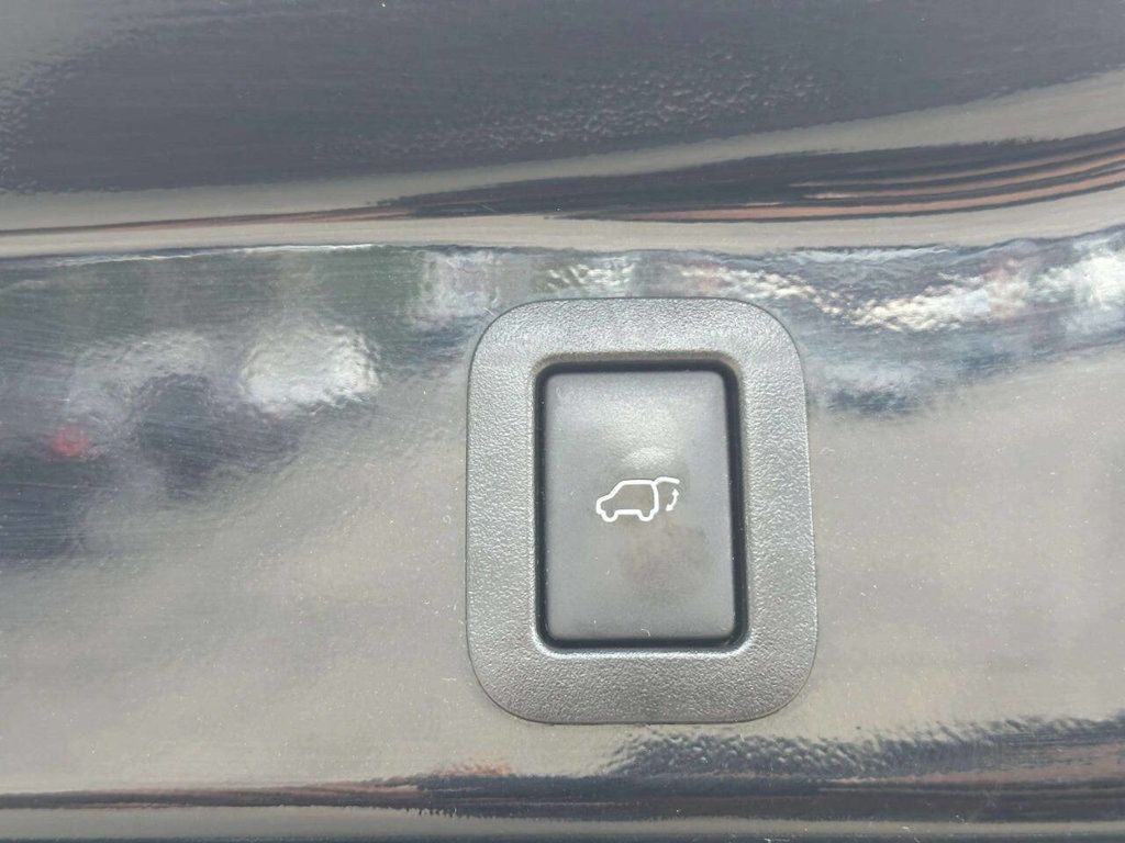 2019 Toyota Highlander SE V6 AWD - 23059565 - 18