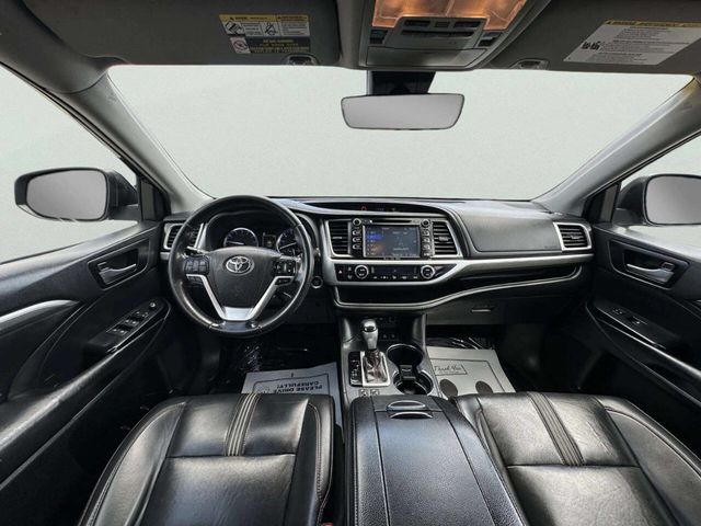 2019 Toyota Highlander SE V6 AWD - 23059565 - 23
