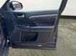 2019 Toyota Highlander SE V6 AWD - 23059565 - 29