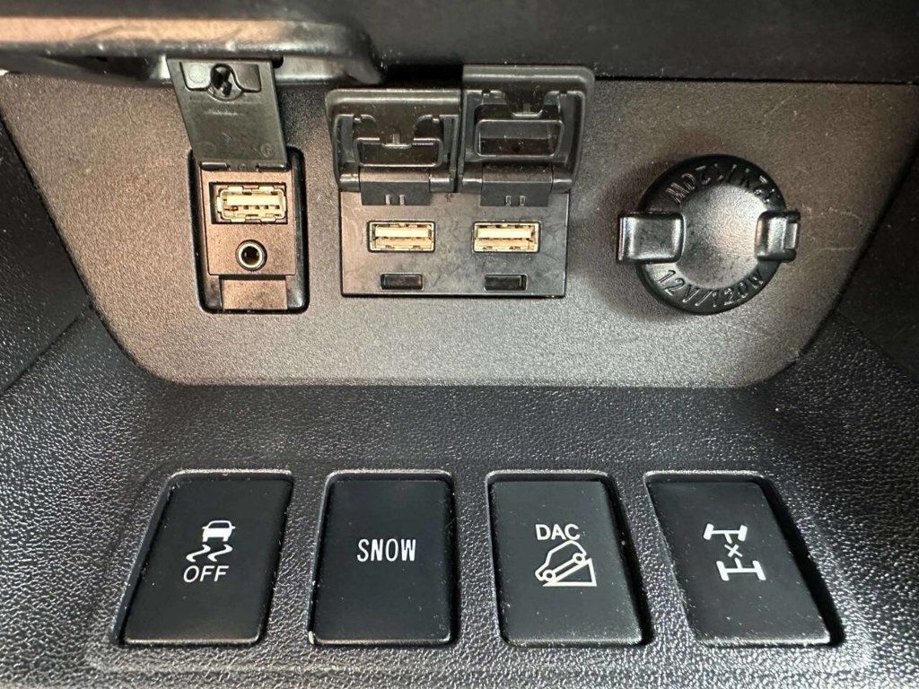 2019 Toyota Highlander SE V6 AWD - 23059565 - 40