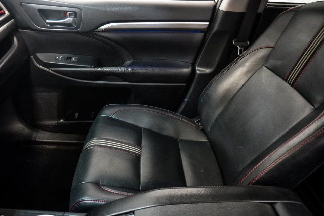2019 Toyota Highlander SE V6 AWD - 23080744 - 22