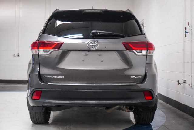 2019 Toyota Highlander SE V6 AWD - 23080744 - 32