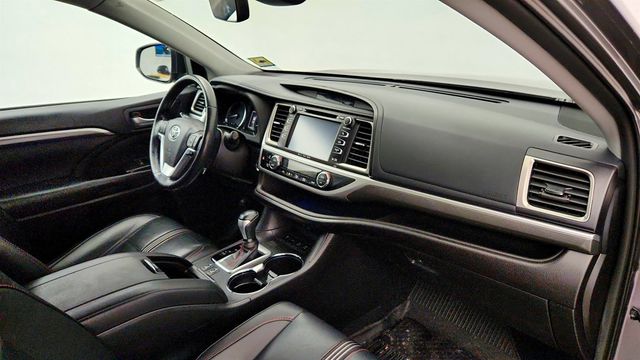 2019 Toyota Highlander SE V6 AWD - 23044974 - 23