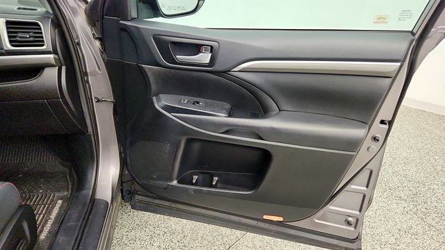 2019 Toyota Highlander SE V6 AWD - 23044974 - 24