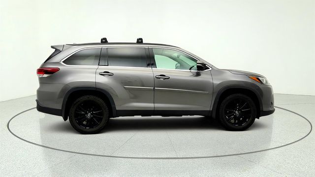 2019 Toyota Highlander SE V6 AWD - 23044974 - 3