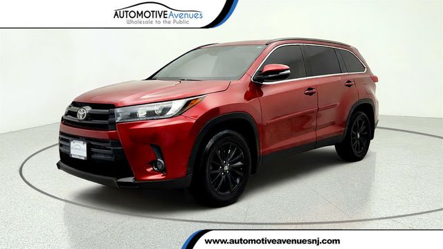 2019 Toyota Highlander SE V6 AWD - 23068845 - 0