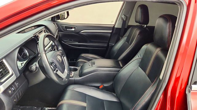 2019 Toyota Highlander SE V6 AWD - 23068845 - 19