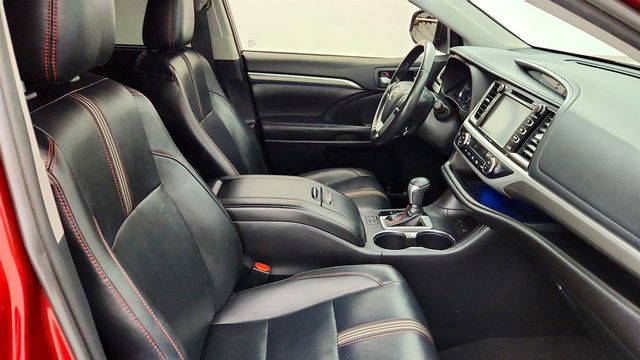 2019 Toyota Highlander SE V6 AWD - 23068845 - 24