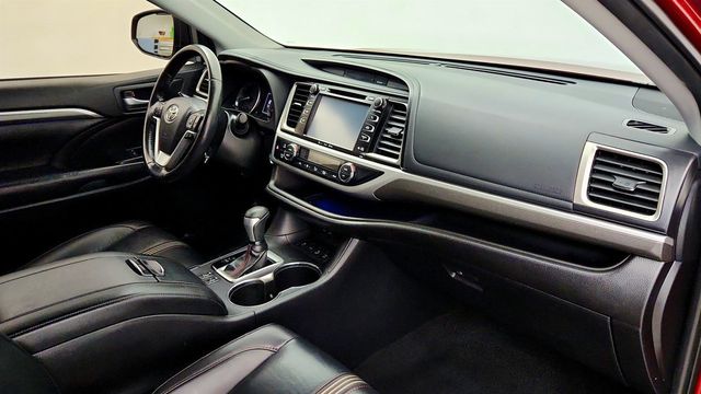 2019 Toyota Highlander SE V6 AWD - 23068845 - 25