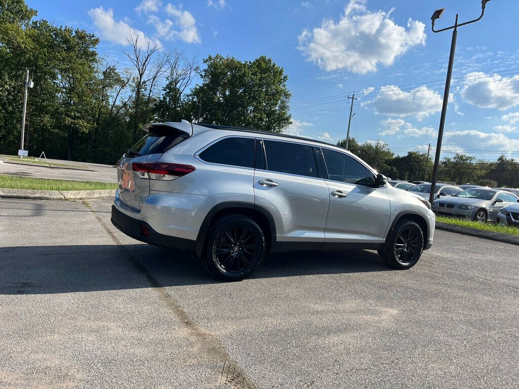 2019 Toyota Highlander SE V6 FWD - 22619366 - 6