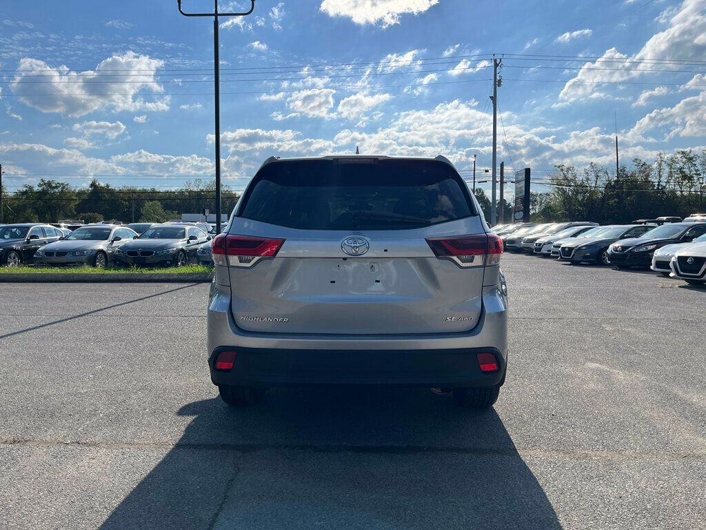 2019 Toyota Highlander SE V6 FWD - 22619366 - 7