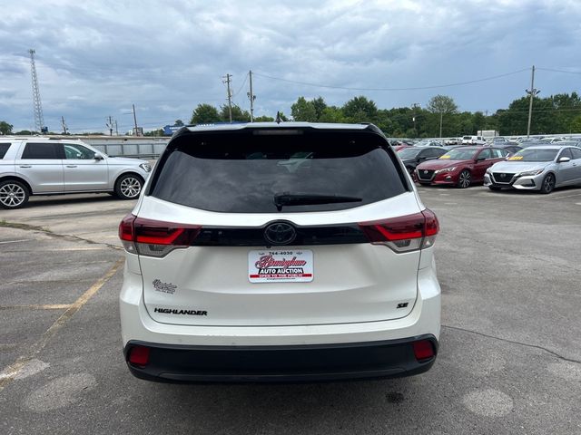 2019 Toyota Highlander SE V6 FWD - 23033963 - 4