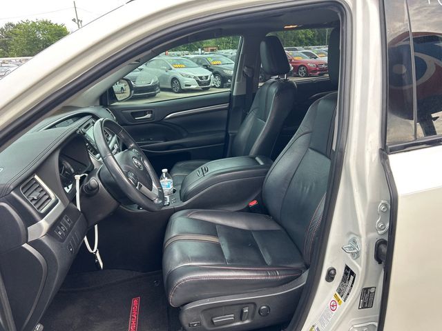 2019 Toyota Highlander SE V6 FWD - 23033963 - 8