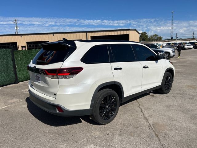 2019 Toyota Highlander SE V6 FWD - 23097791 - 3