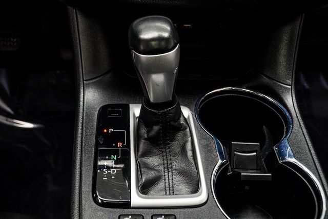 2019 Toyota Highlander SE V6 FWD - 22899372 - 18