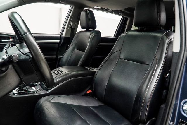 2019 Toyota Highlander SE V6 FWD - 22899372 - 33