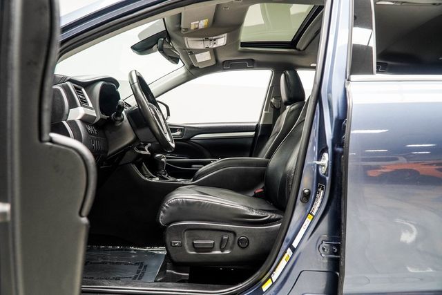 2019 Toyota Highlander SE V6 FWD - 22899372 - 34