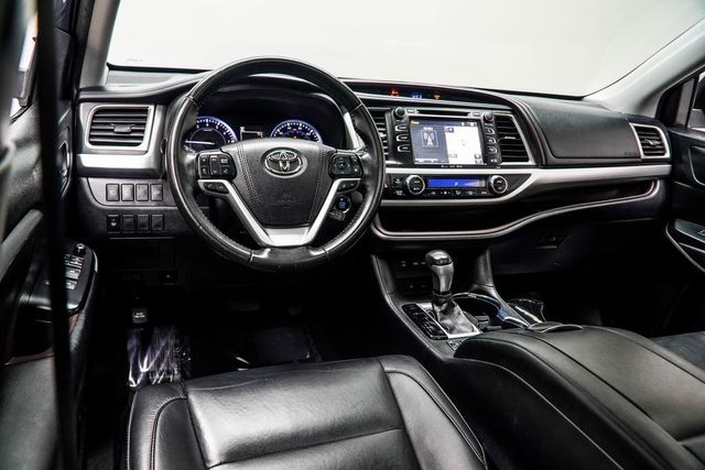 2019 Toyota Highlander SE V6 FWD - 22899372 - 4