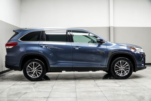 2019 Toyota Highlander SE V6 FWD - 22899372 - 5