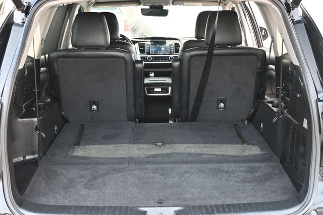 2019 Toyota Highlander XLE - 23062399 - 19