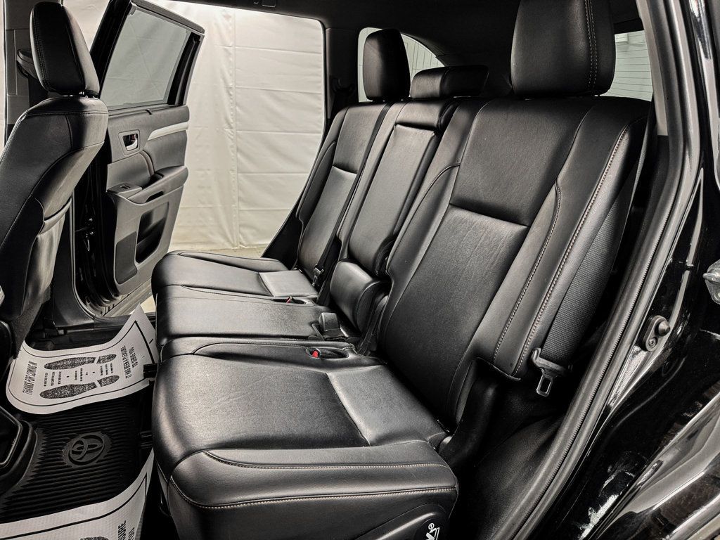 2019 Toyota Highlander XLE AWD - 23090014 - 9