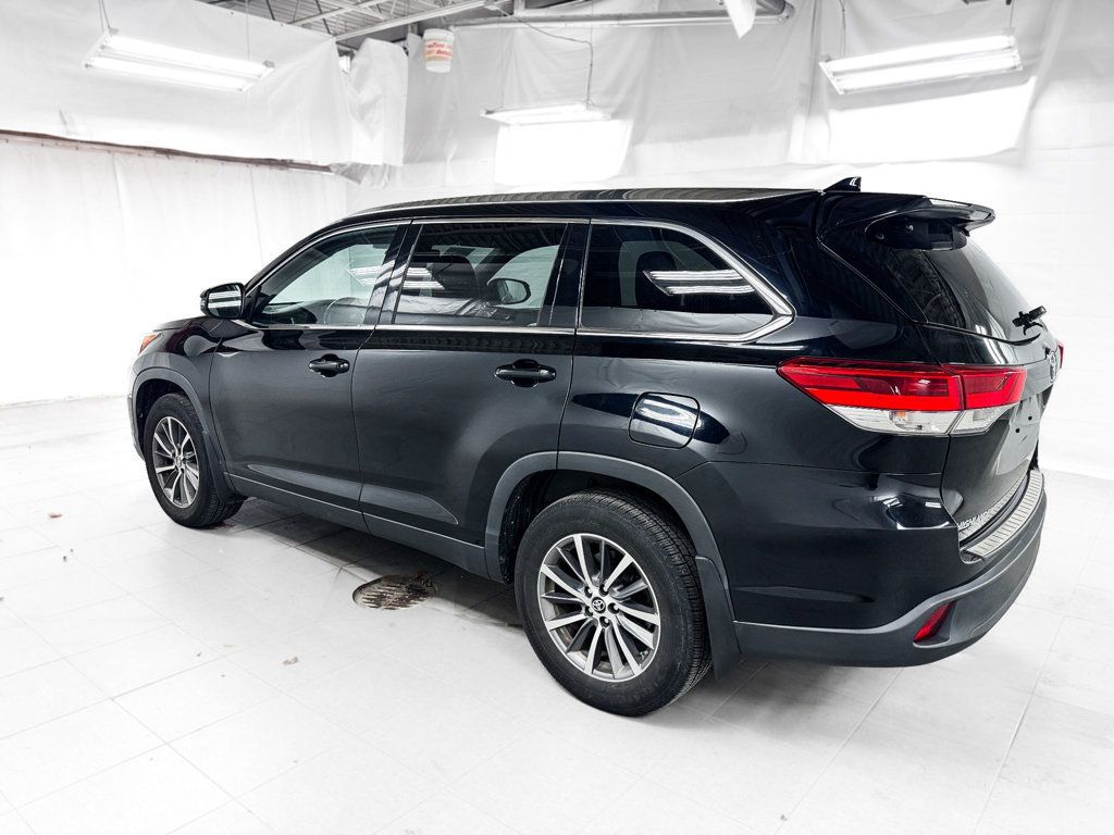 2019 Toyota Highlander XLE AWD - 23090014 - 2
