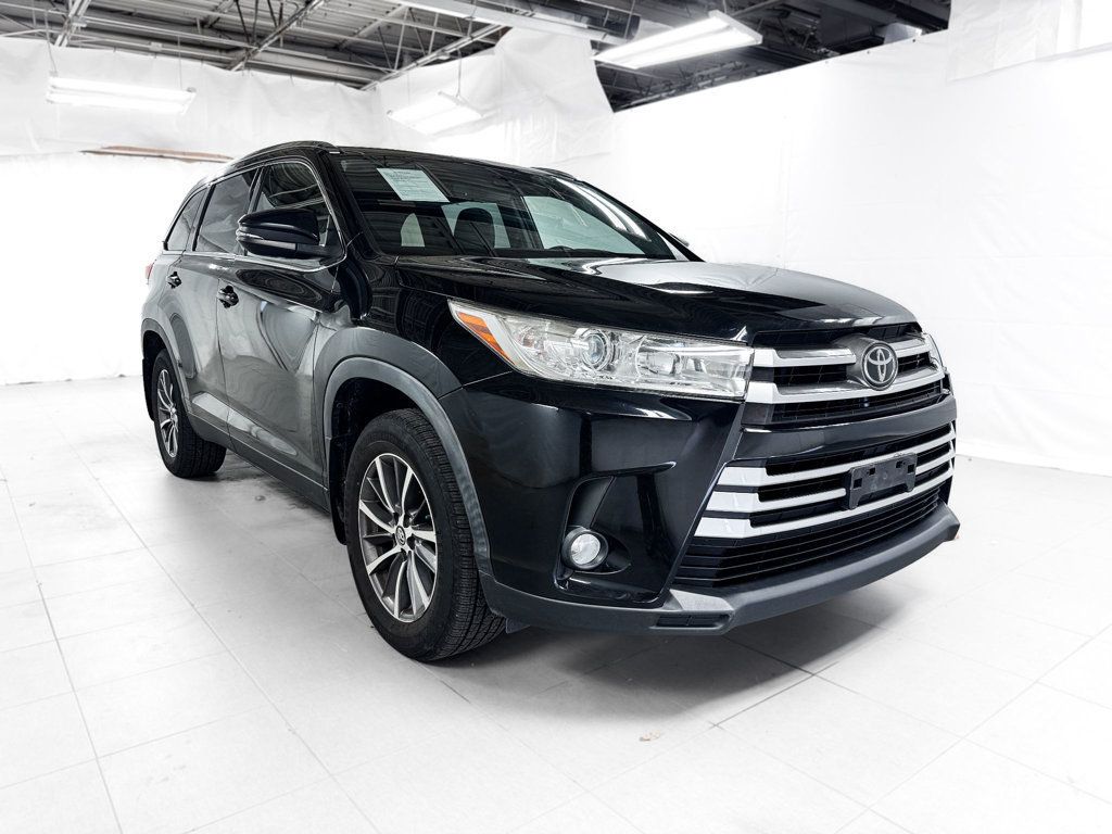 2019 Toyota Highlander XLE AWD - 23090014 - 7