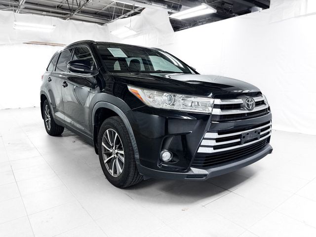 2019 Toyota Highlander XLE AWD - 23090014 - 7